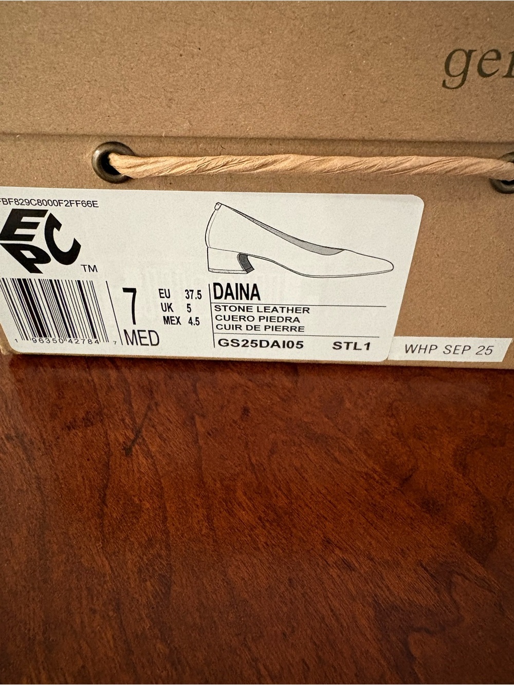 Gentle Souls by Kenneth Cole Daina Pump - Picture 9 of 11